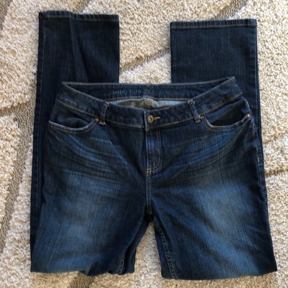 Vera Wang Straight Leg Jeans